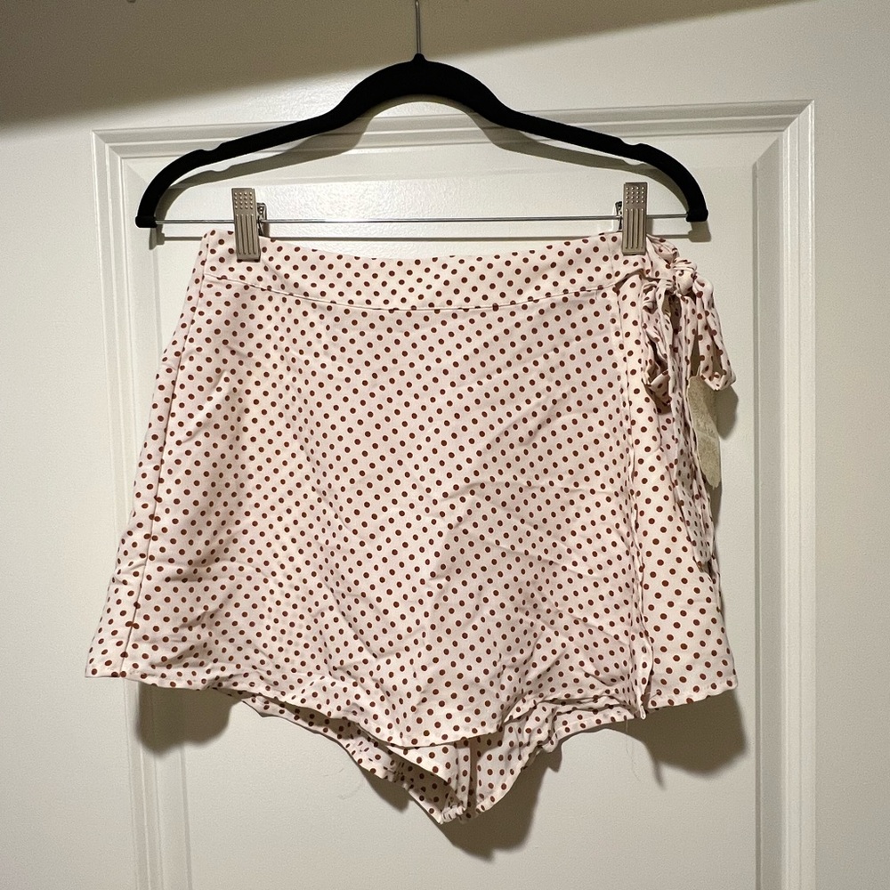 NWT Altar’d State White and Brown Wrap Skort - L